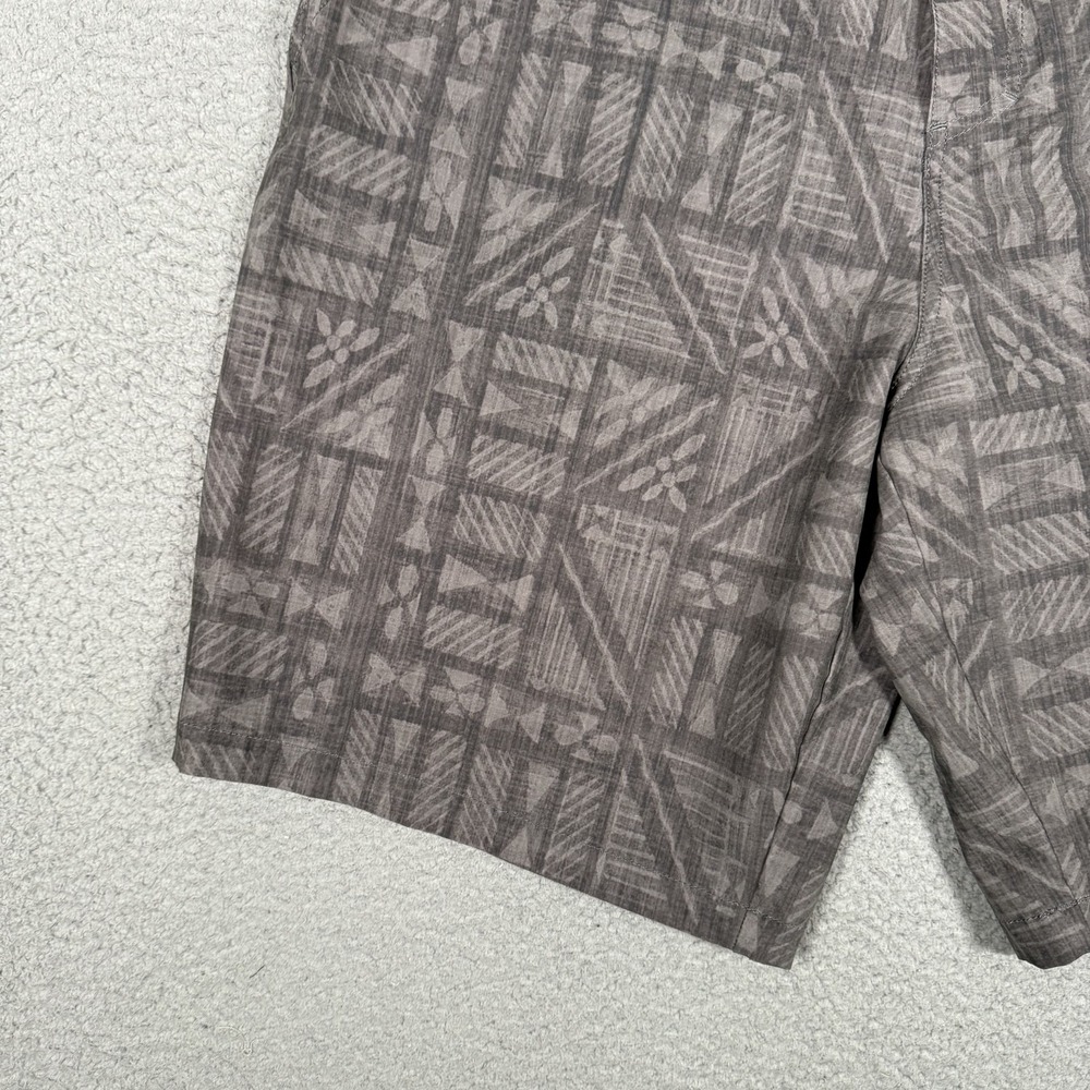 Crazy Shirt Shorts Mens 36 Gray Hawaiian Print Hybrid Casual Preppy Pockets Logo - Picture 3 of 11